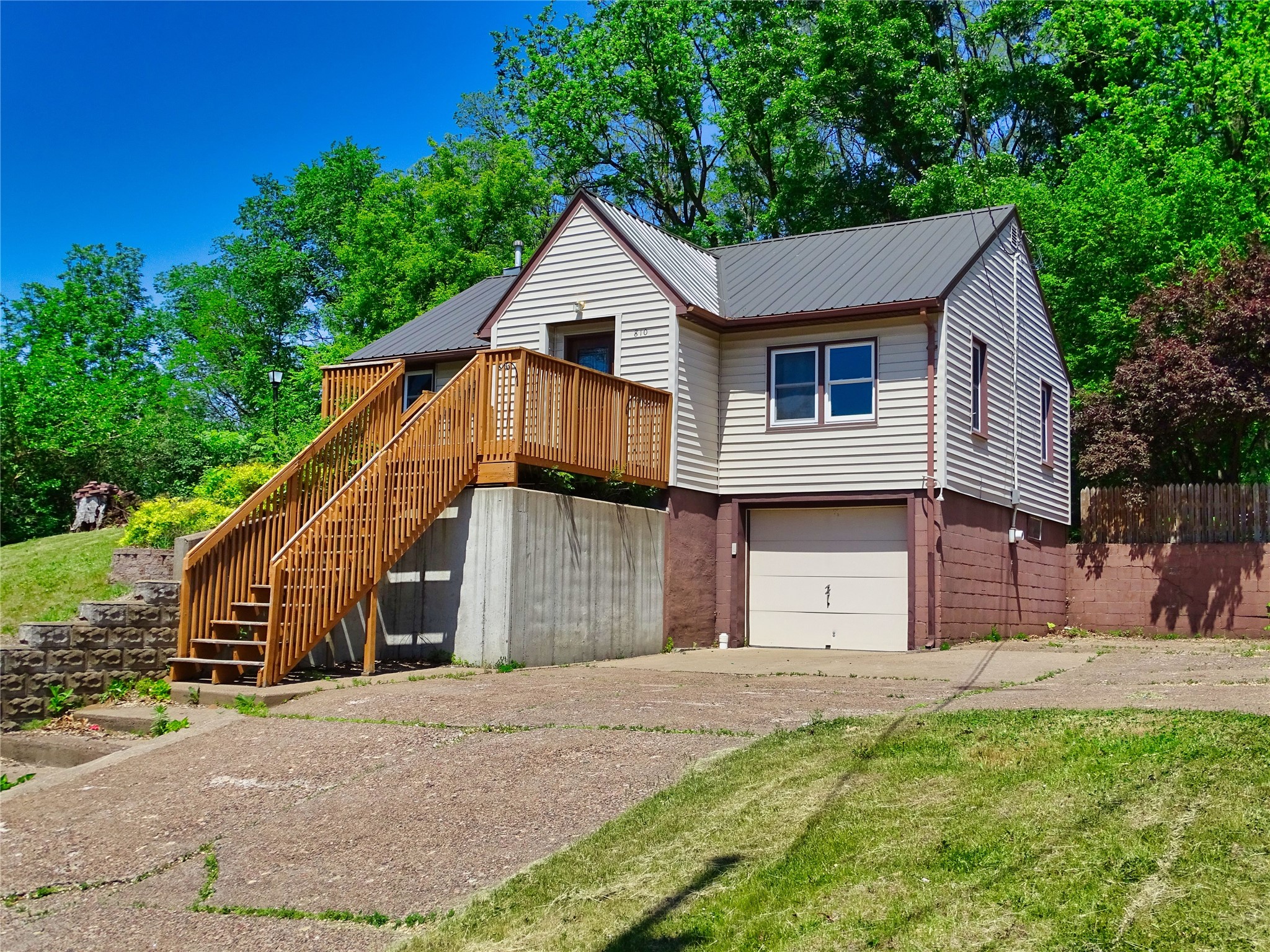 810 3rd Avenue E Durand WI 54736 1601630 image2