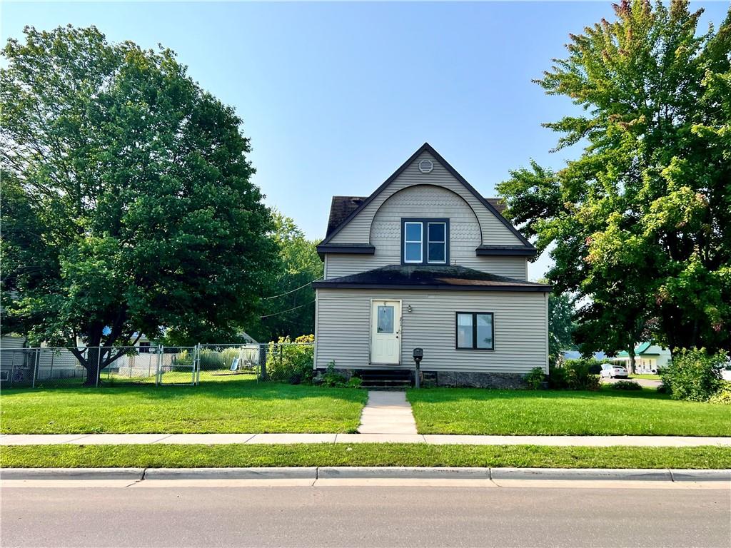 810 E La Salle Avenue Barron WI 54812 1585012 image1