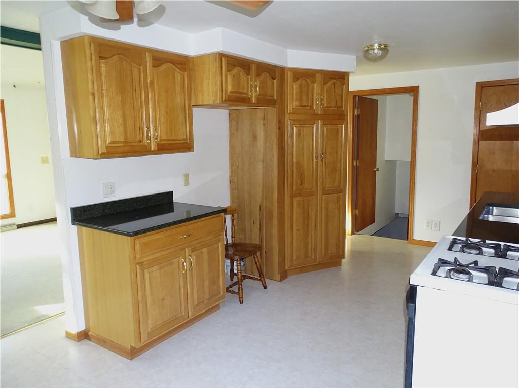 812 11th Avenue E Durand WI 54736 1596952 image4