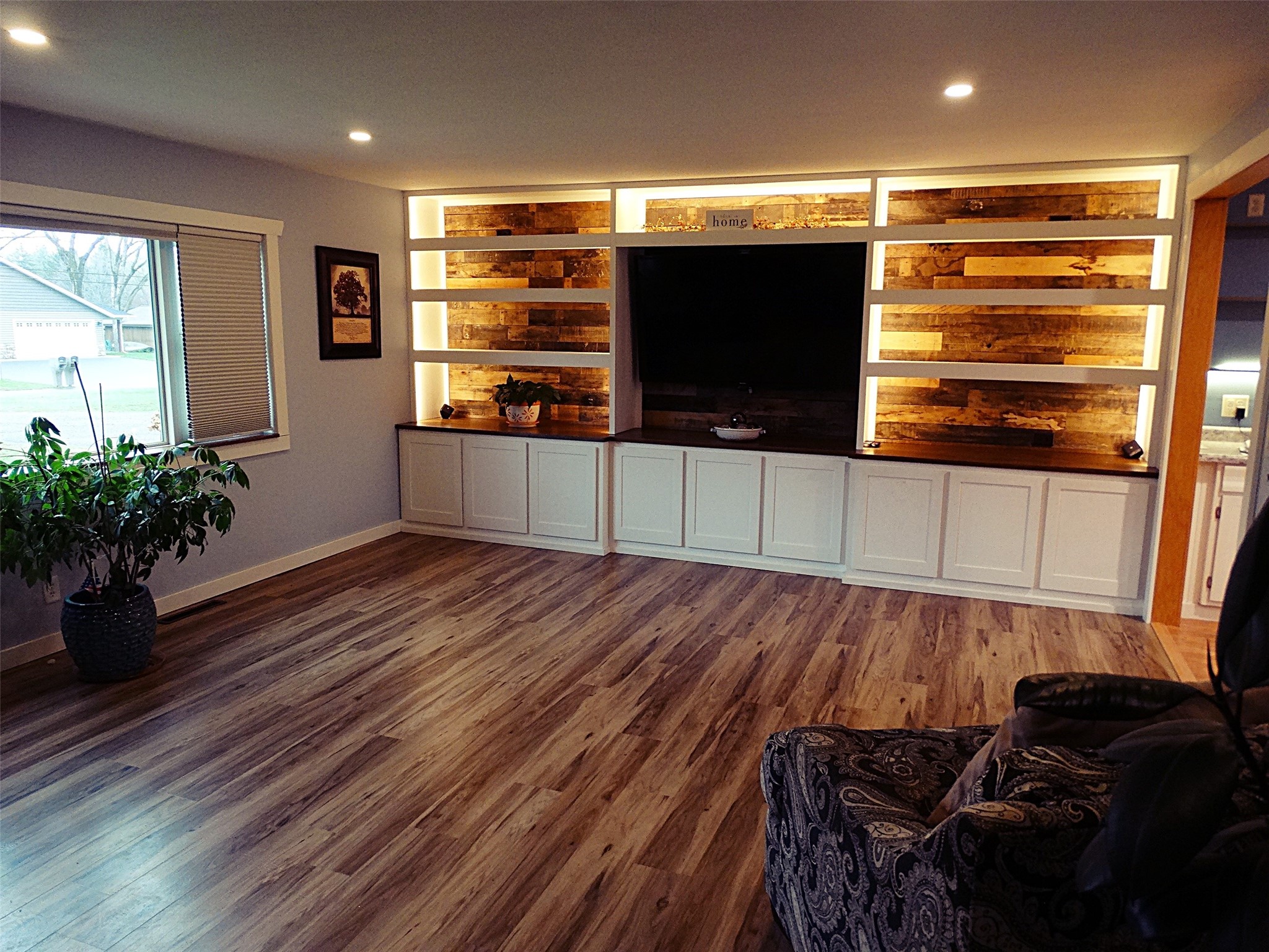 812 E Barker Street Rice Lake WI 54868 1600471 image10