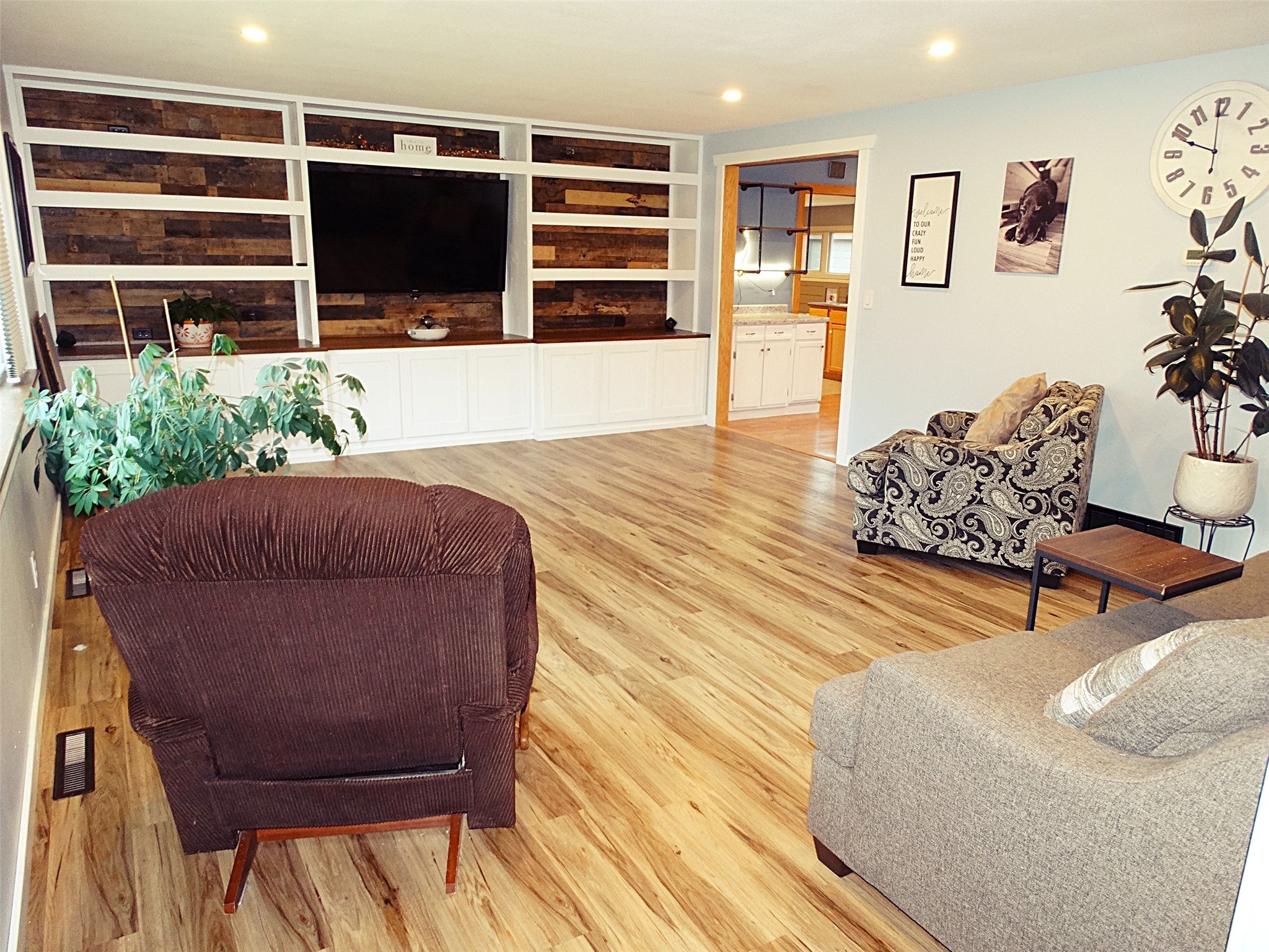 812 E Barker Street Rice Lake WI 54868 1600471 image11