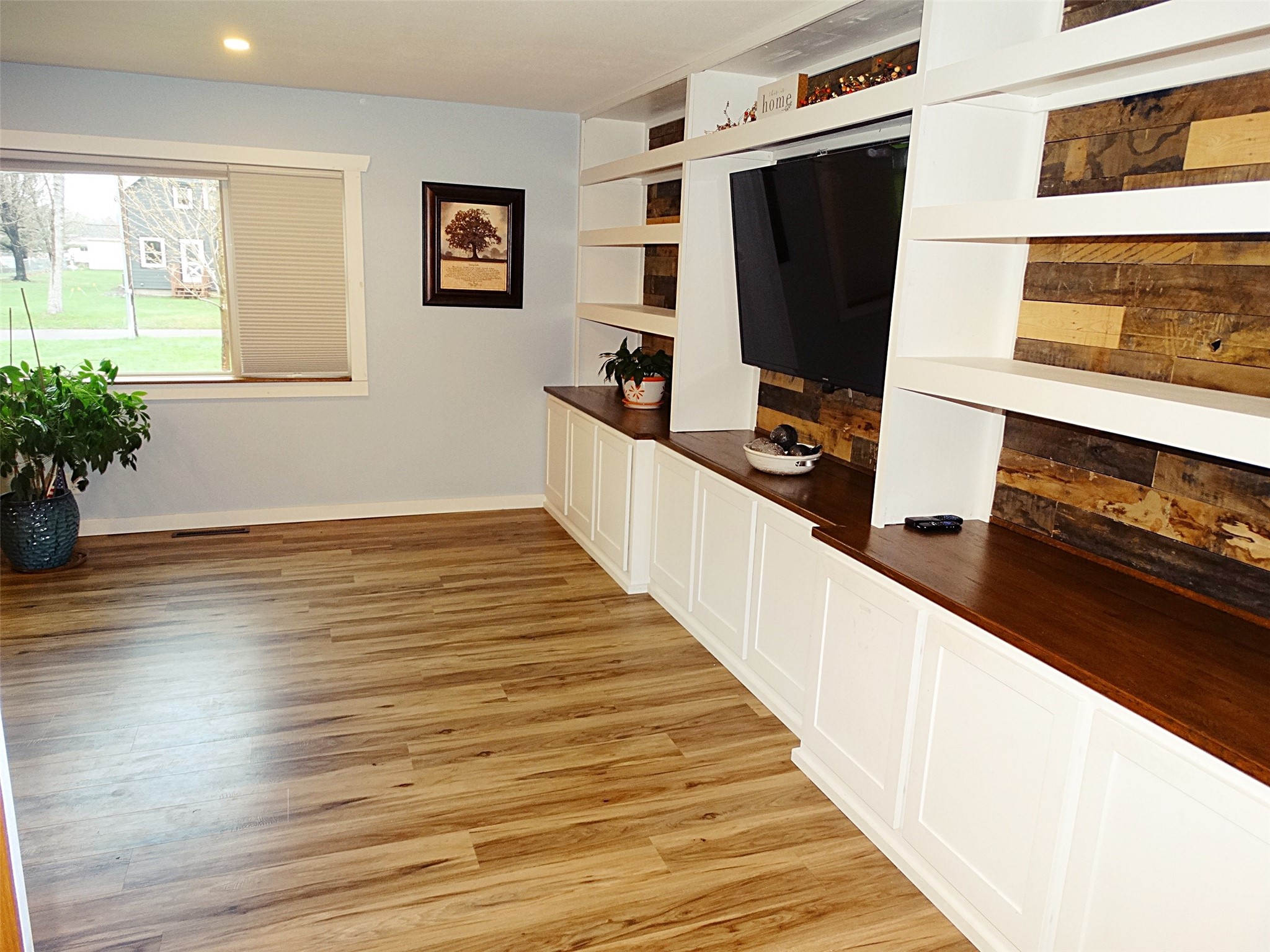 812 E Barker Street Rice Lake WI 54868 1600471 image13