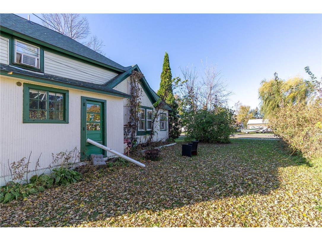 812 W Lincoln Street #1&2 Augusta WI 54722 1596757 image6