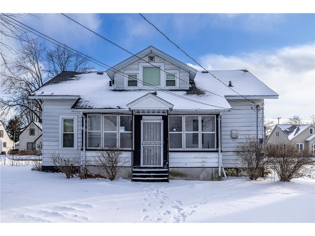 813 Main Street Black River Falls WI 54615 1597999 image1