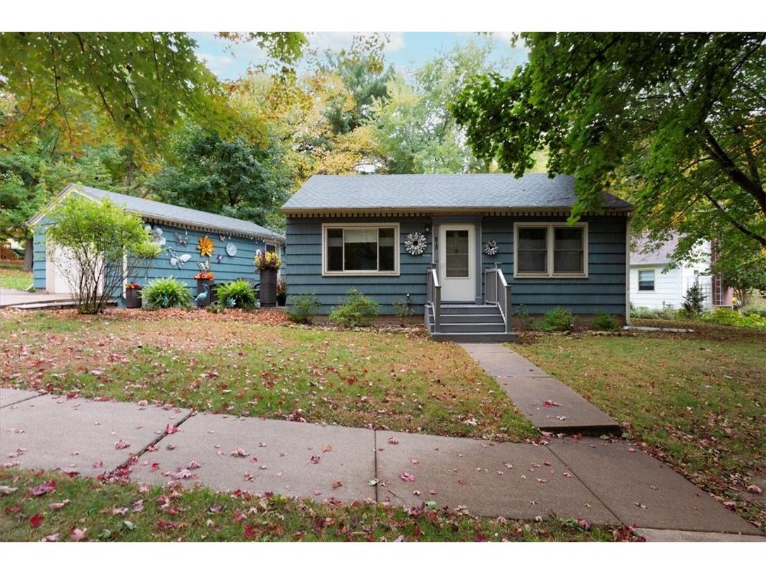 813 Oakwood Boulevard Menomonie WI 54751 1596404 image1