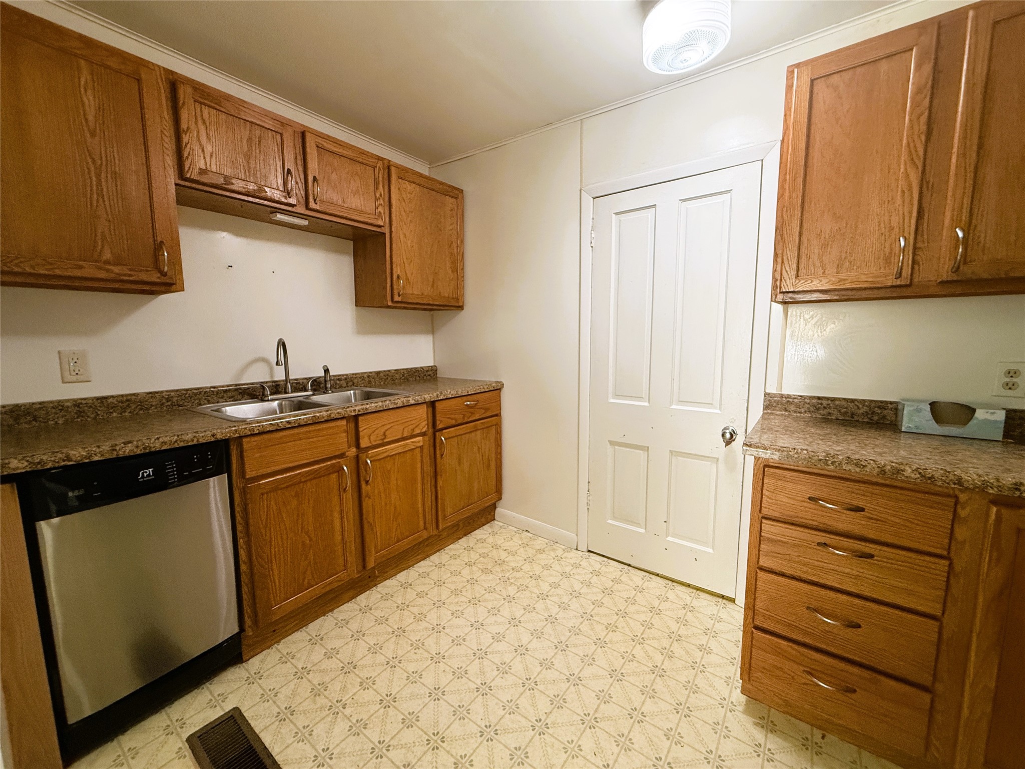 814 E 4th Street S Ladysmith WI 54848 1601027 image11