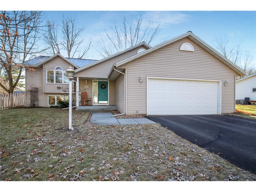 814 Meadow Lane Menomonie WI 54751 1578698 image1