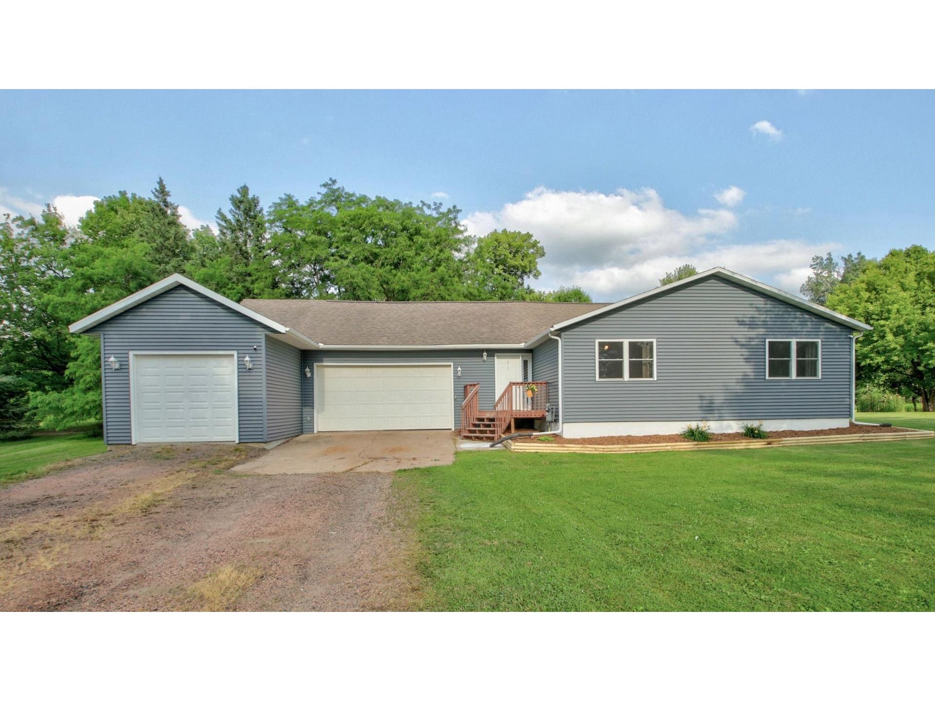 815 Woodside Drive Cornell WI 54732 1602609 image1