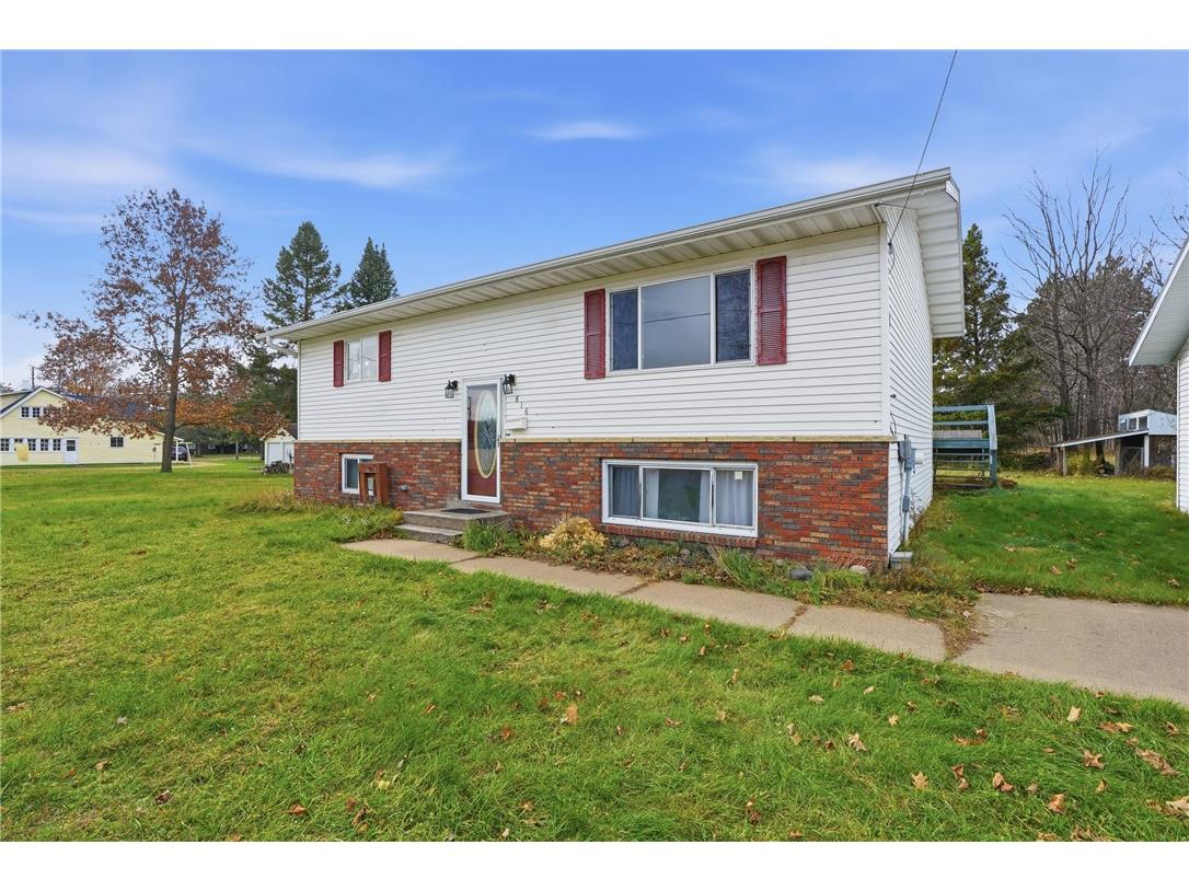 816 E 9th Street S Ladysmith WI 54848 1597088 image3