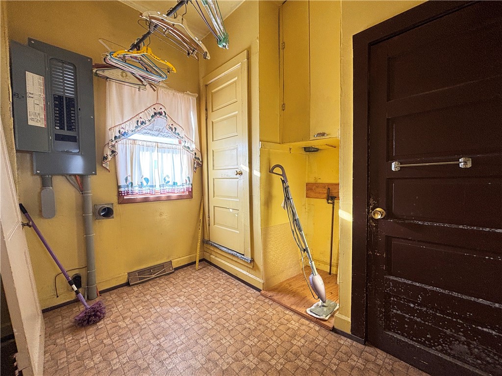 816 and 812 S Wisconsin Avenue #816 AND 812 Rice Lake WI 54868 1597375 image12