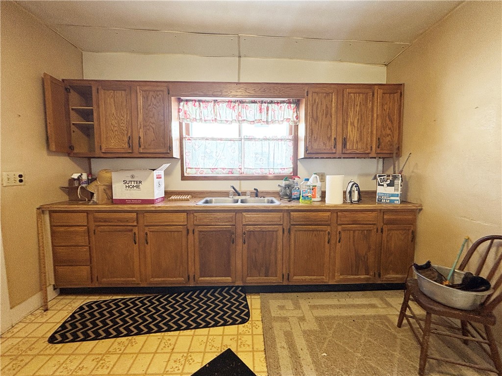 816 and 812 S Wisconsin Avenue #816 AND 812 Rice Lake WI 54868 1597375 image5