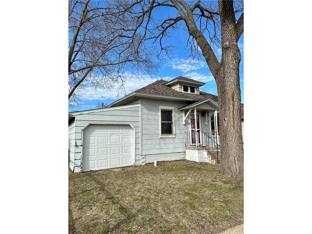 817 Tyler Street Black River Falls WI 54615 1571983 image1