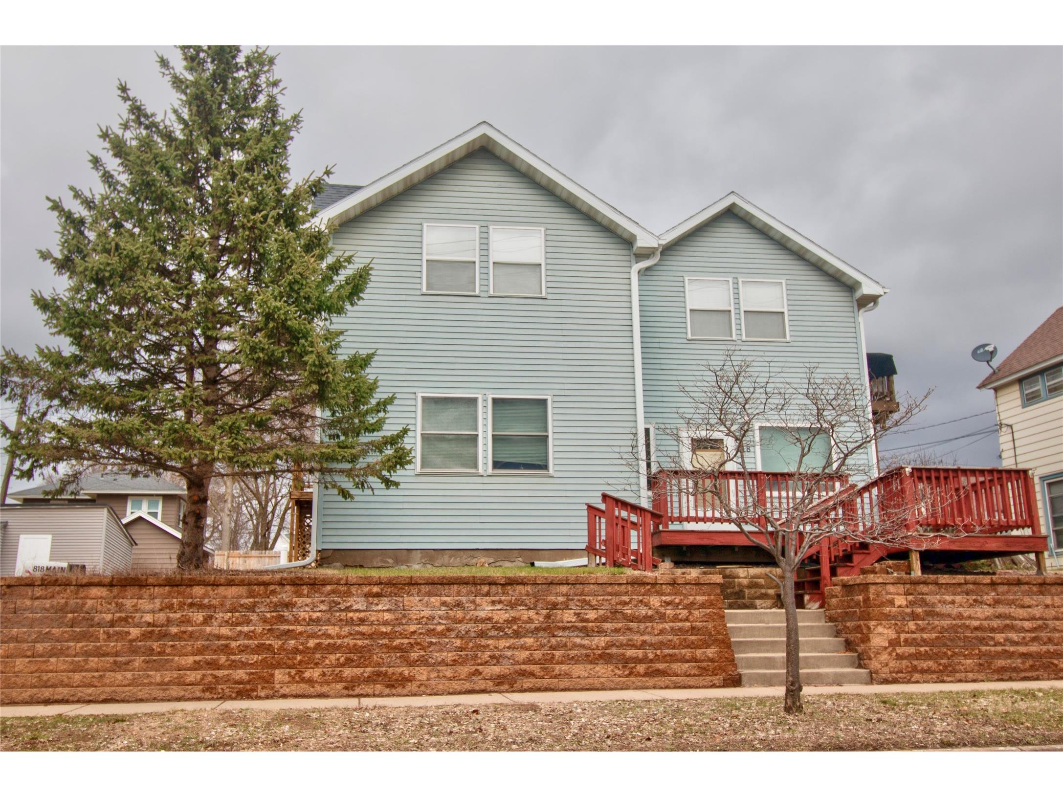 818 Main Street #1 & 2 Eau Claire WI 54701 1599844 image1