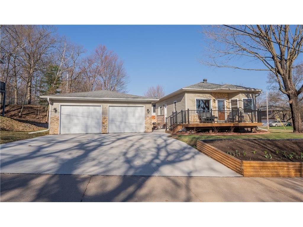 818 Mount Nemo Avenue, Eau Claire, WI, 54703 MLS 1572265 Edina Realty