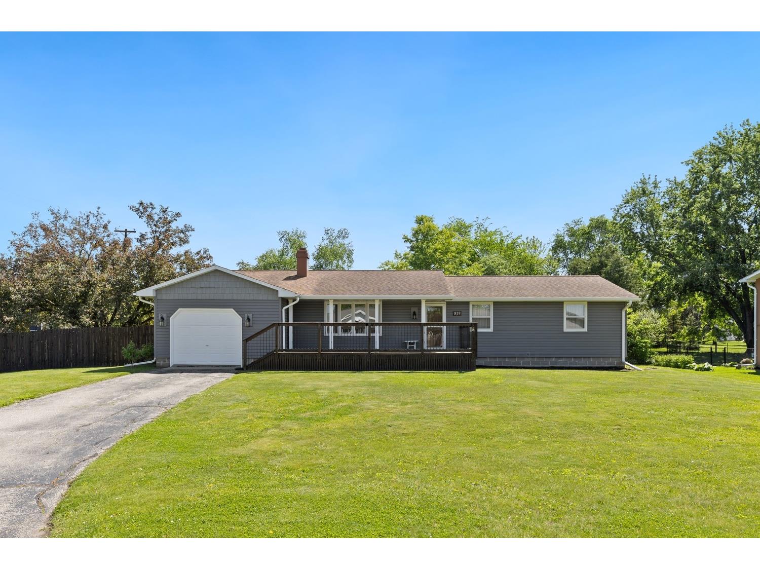 819 Forrest Street Black River Falls WI 54615 1601568 image1