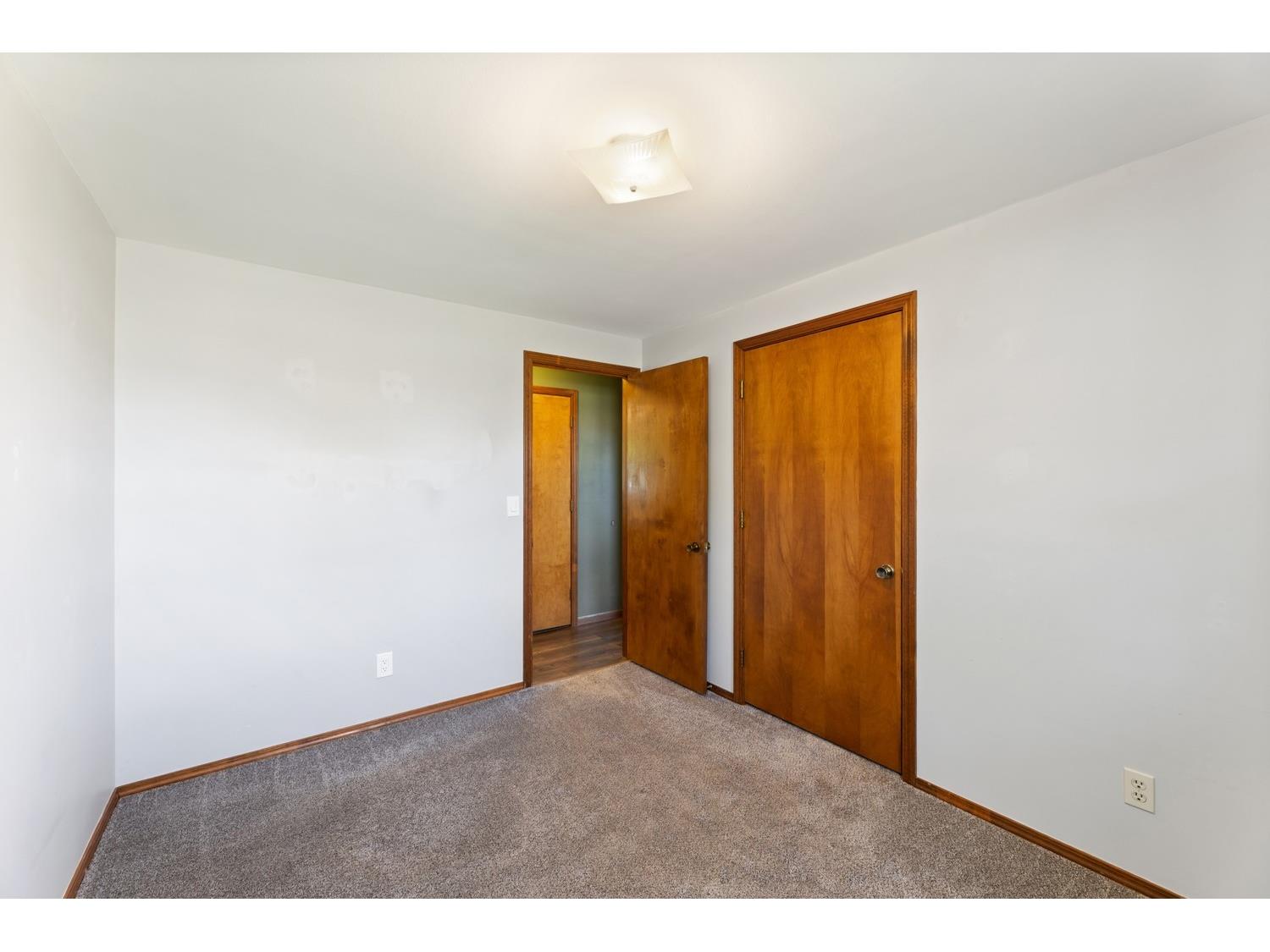 819 Forrest Street Black River Falls WI 54615 1601568 image15
