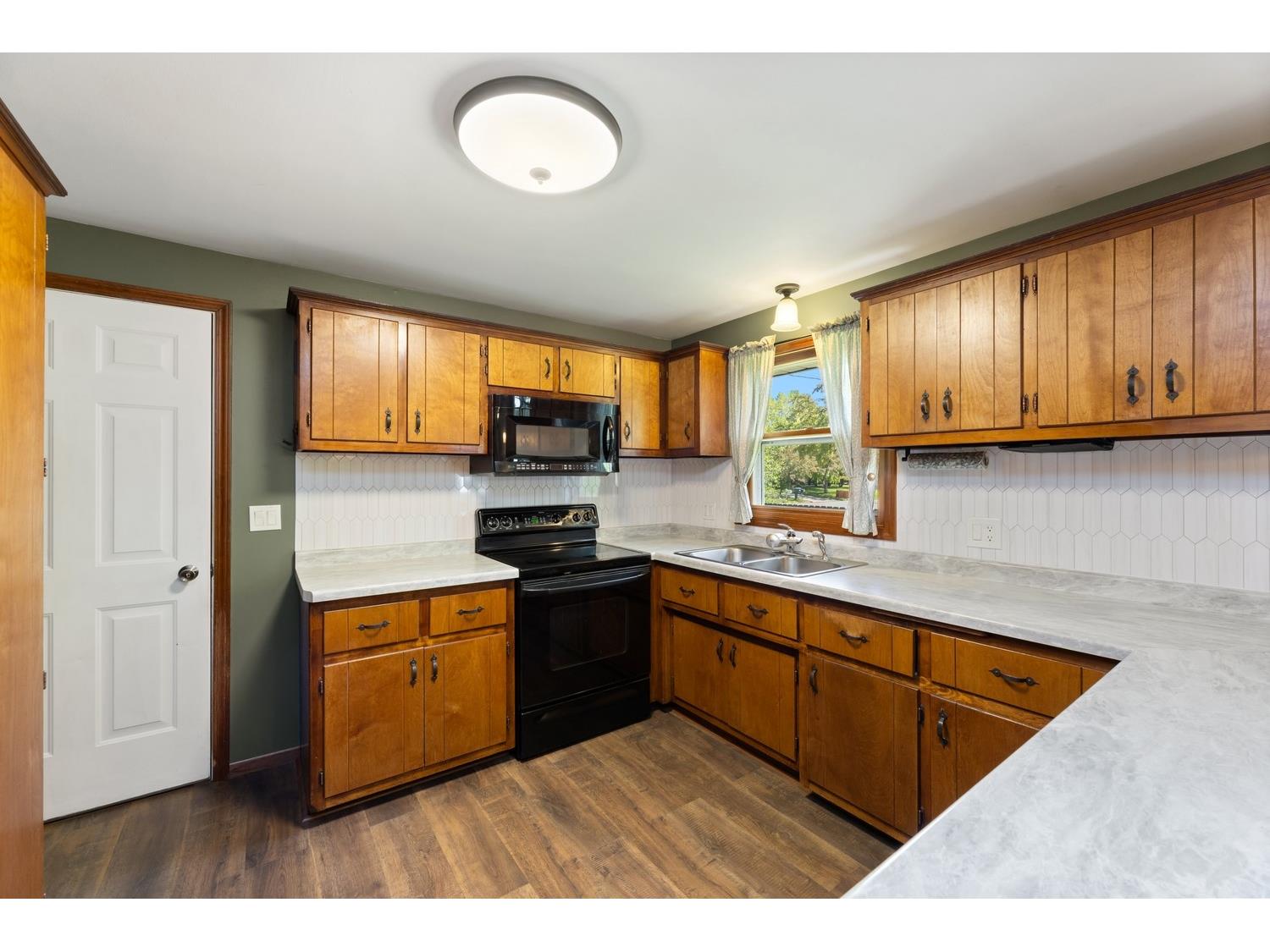 819 Forrest Street Black River Falls WI 54615 1601568 image9