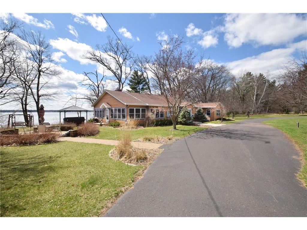 8201 W Park Street Danbury WI 54830 - Yellow 1581346 image1