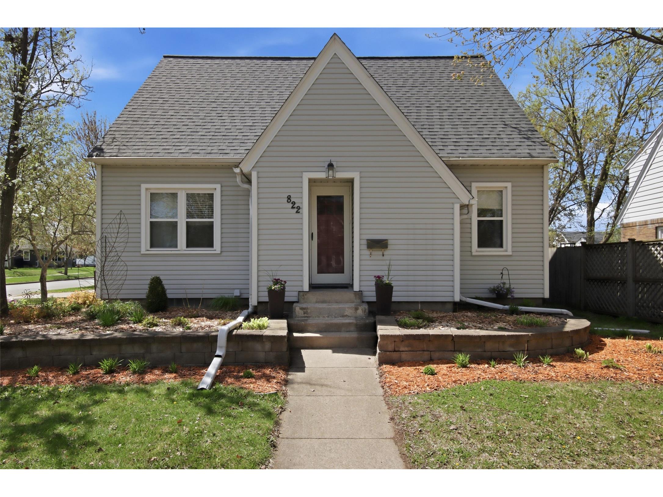 822 Lee Street Eau Claire WI 54701 1599395 image1