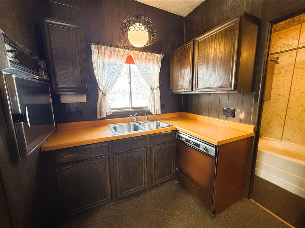 823 German Street Hawkins WI 54530 1598189 image3
