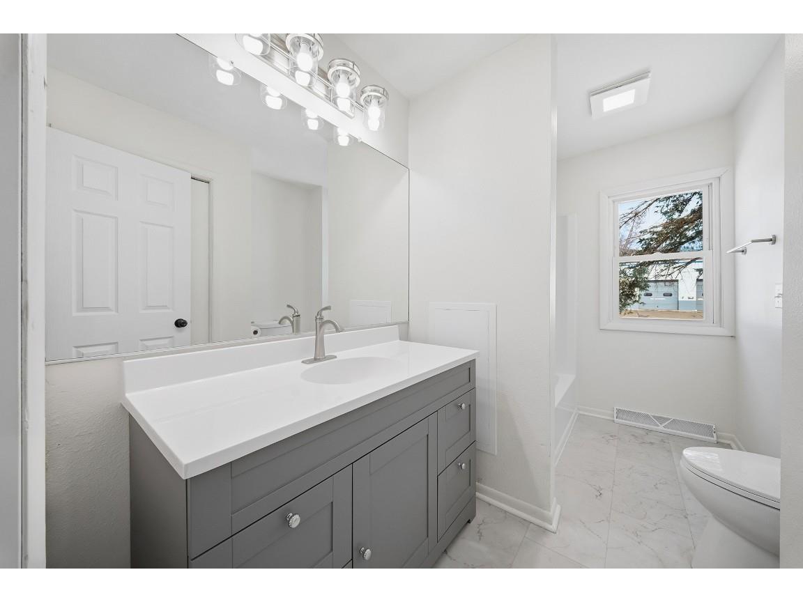 827 Truax Boulevard Eau Claire WI 54703 1599055 image21