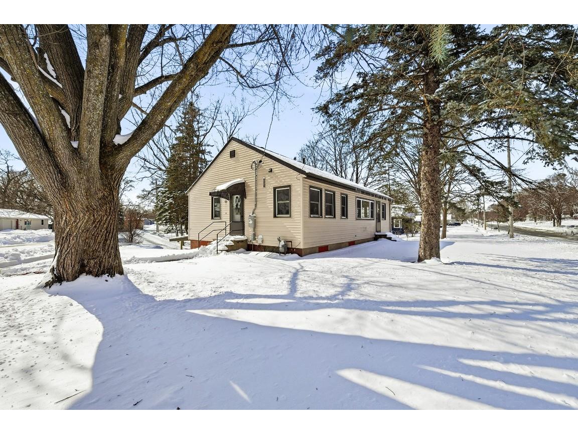 827 Truax Boulevard Eau Claire WI 54703 1599055 image3