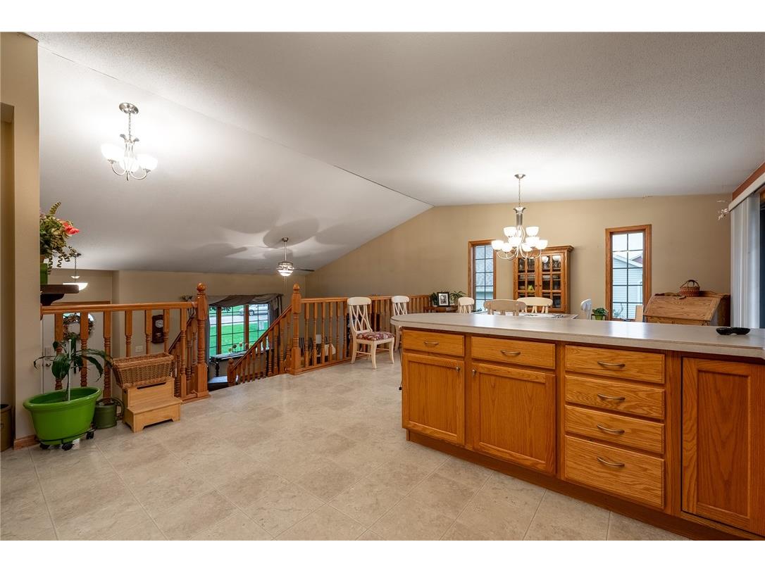 829 Bluff View Circle W Chippewa Falls WI 54729 1595660 image11