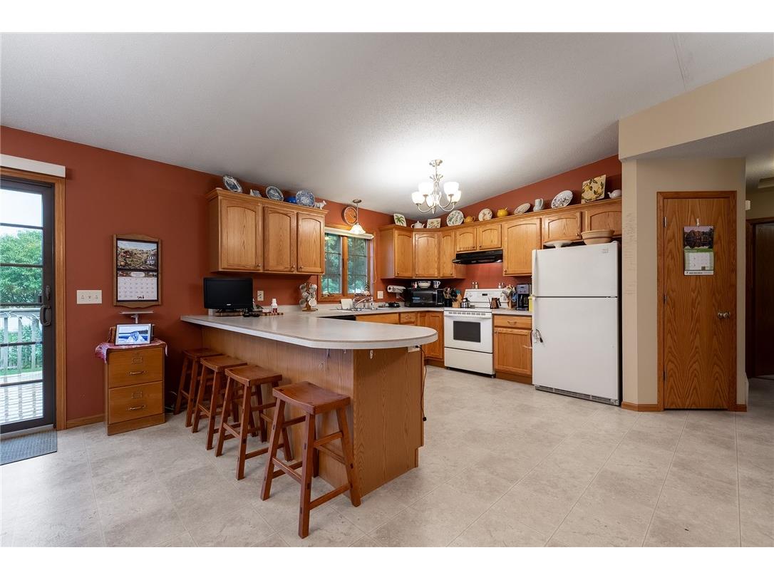 829 Bluff View Circle W Chippewa Falls WI 54729 1595660 image8