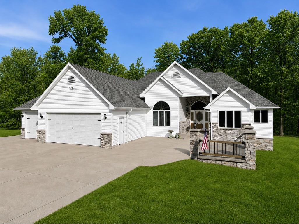8505 257th Street Cadott WI 54727 1599341 image1