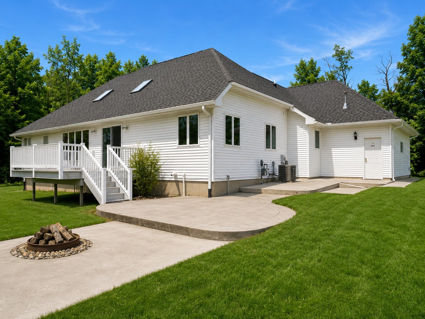 8505 257th Street Cadott WI 54727 1599341 image2