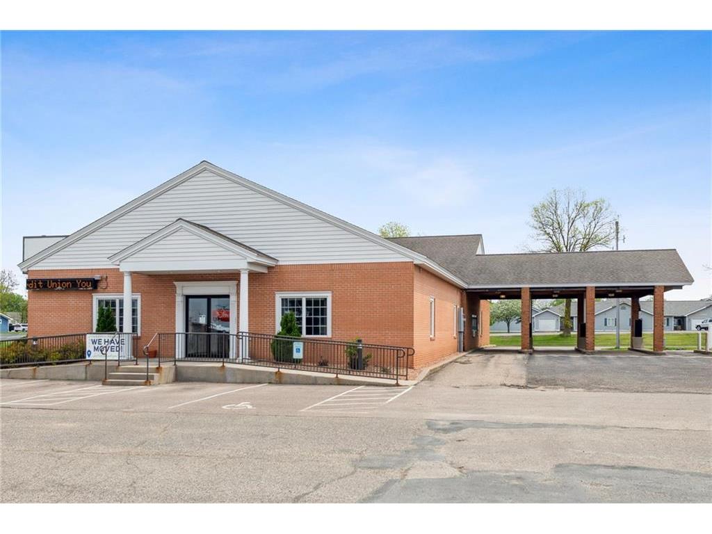 860 Cedar Street Baldwin WI 54002 1573369 image1