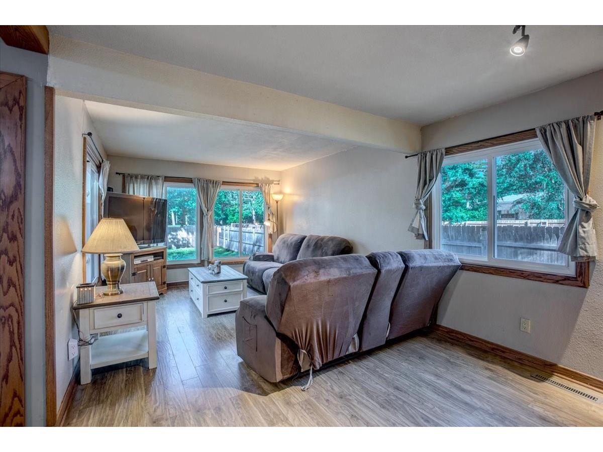 861 Hopwood Avenue NE Menomonie WI 54751 1602577 image15