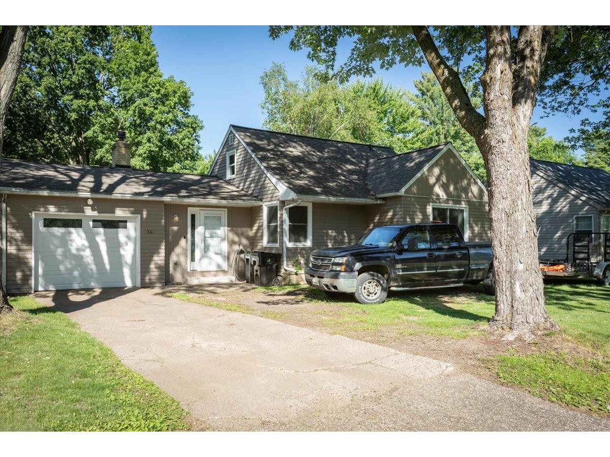 861 Hopwood Avenue NE Menomonie WI 54751 1602577 image2