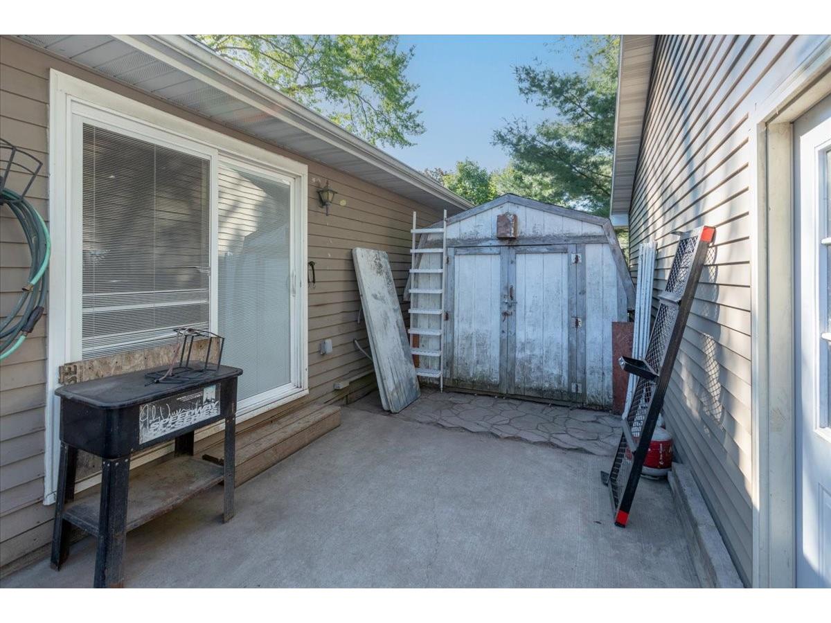 861 Hopwood Avenue NE Menomonie WI 54751 1602577 image32