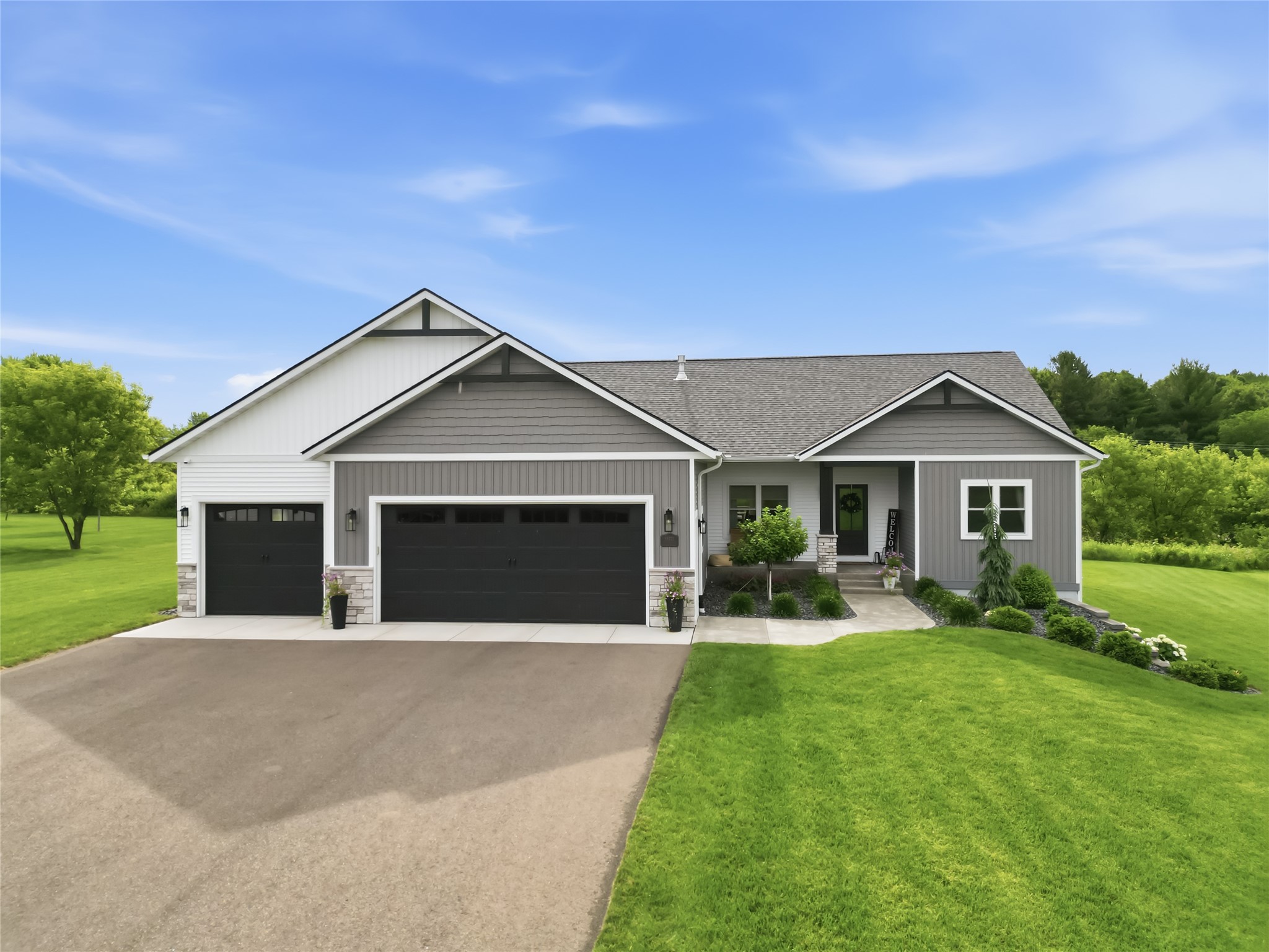 8777 S Cottonwood Circle Eau Claire WI 54701 1602741 image1