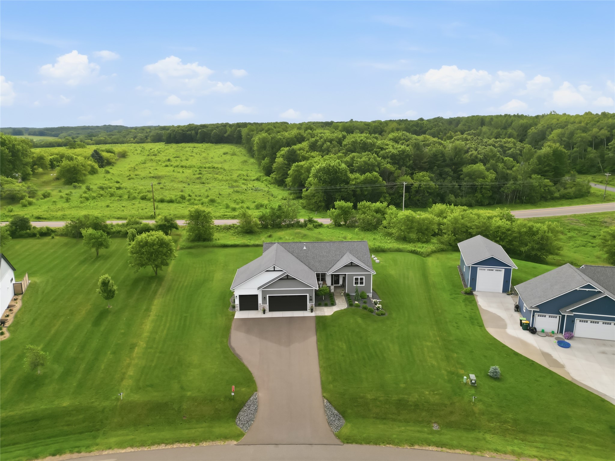 8777 S Cottonwood Circle Eau Claire WI 54701 1602741 image36