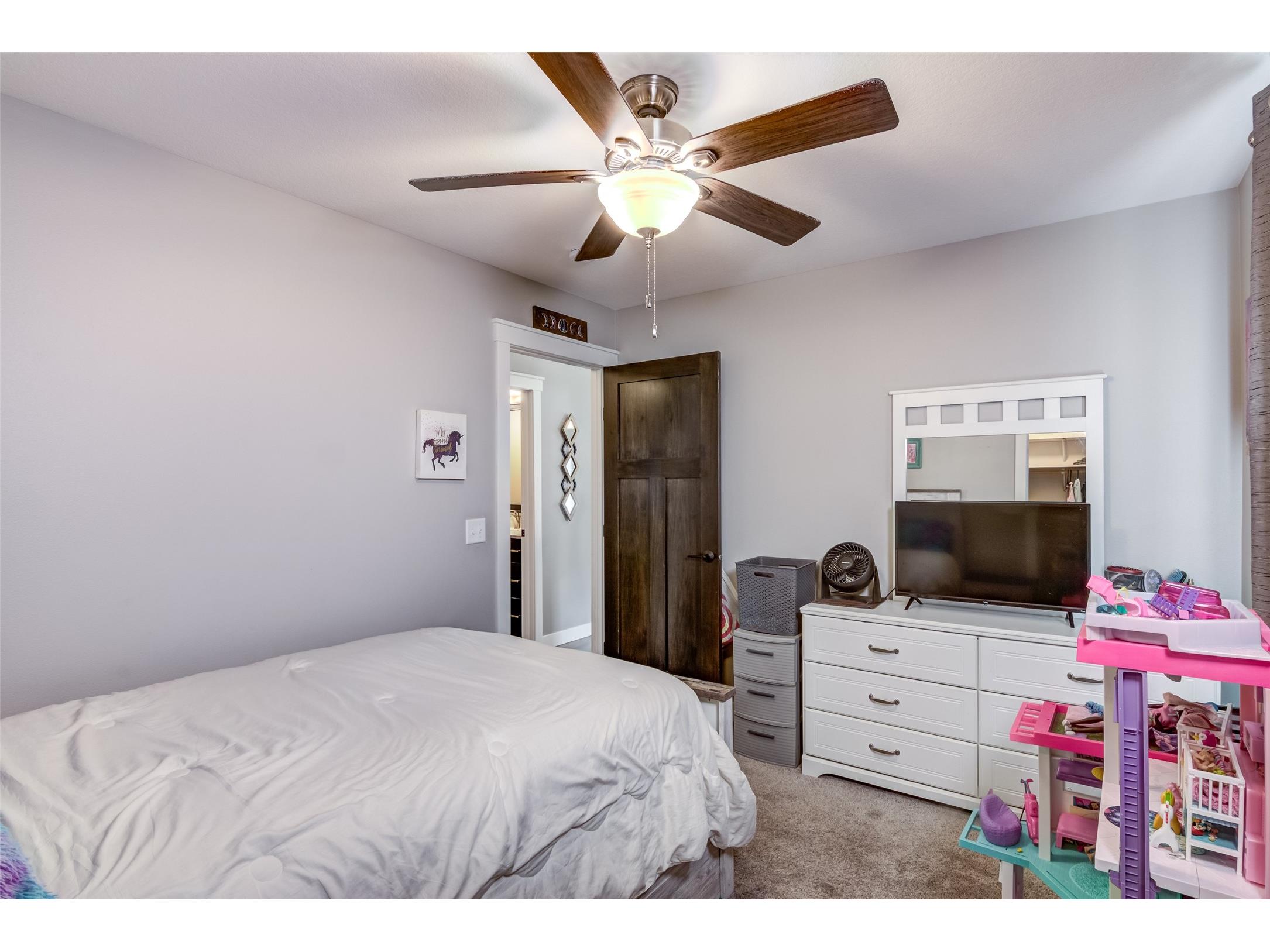 896 Glacier Drive Altoona WI 54720 1601095 image21