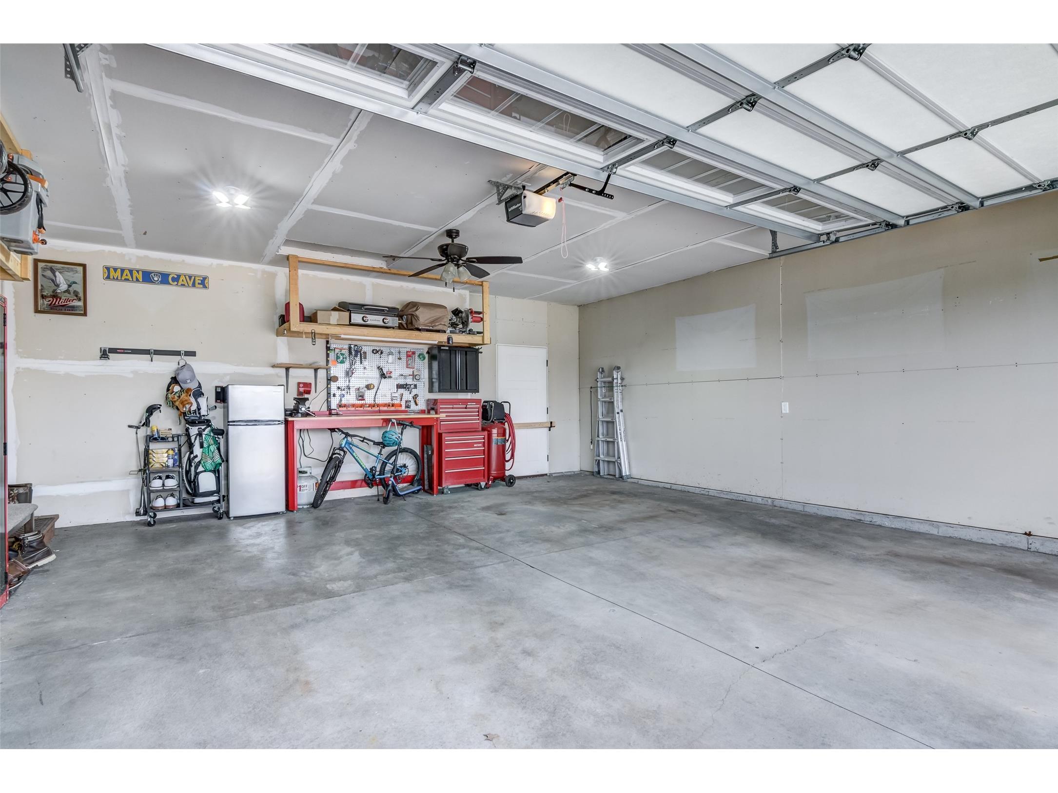 896 Glacier Drive Altoona WI 54720 1601095 image32