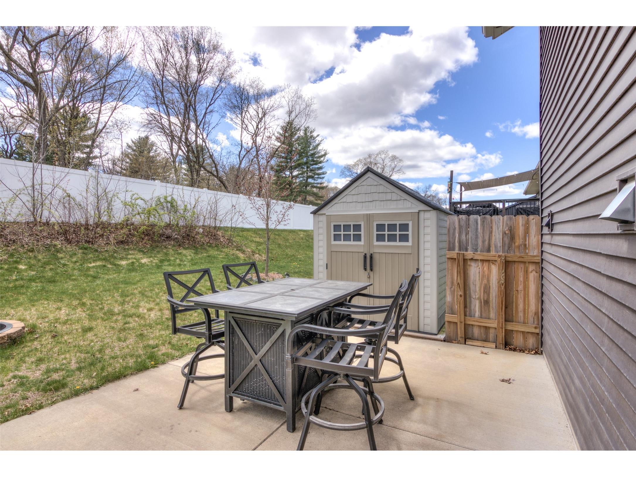 896 Glacier Drive Altoona WI 54720 1601095 image39