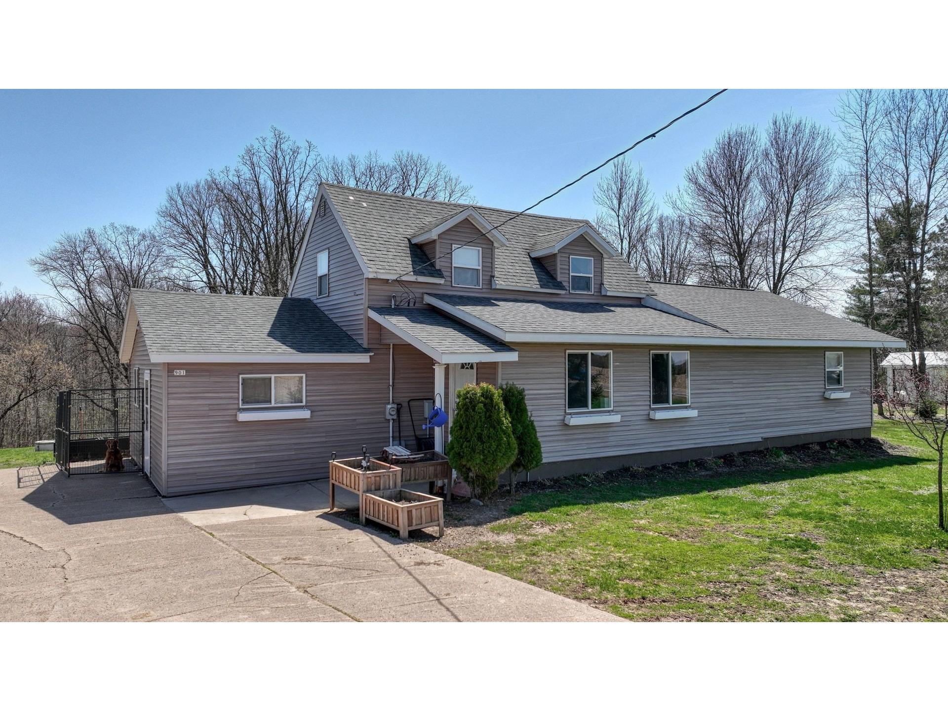 901 Riverside Drive Cornell WI 54732 1598215 image1