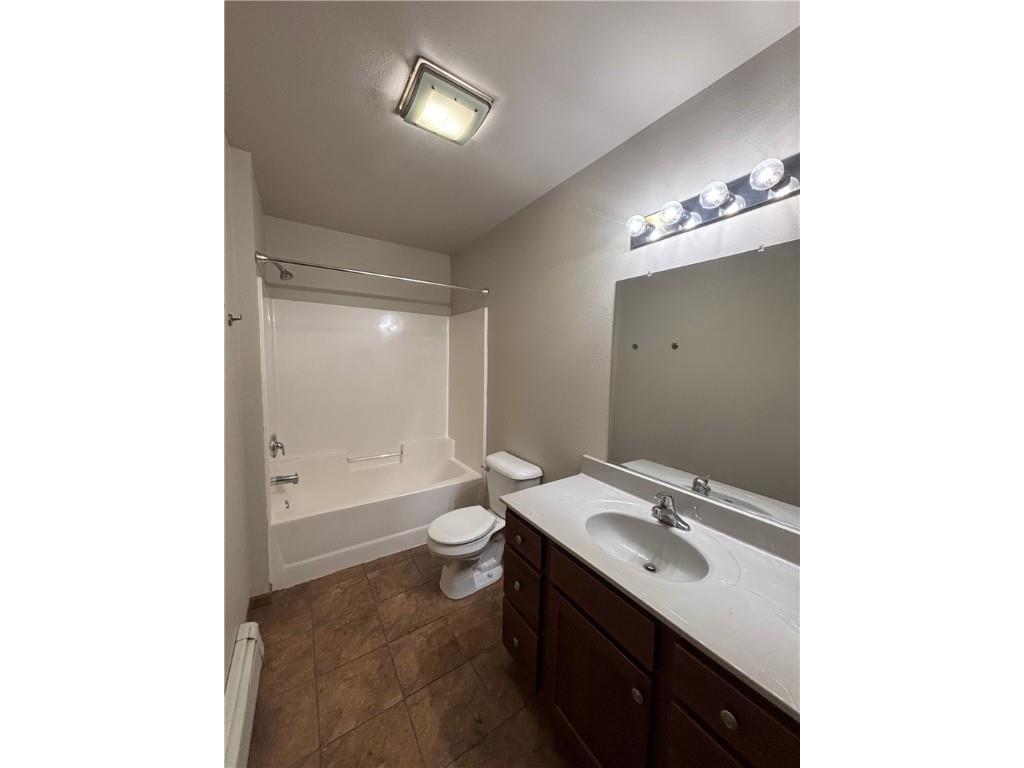 902 Water Street #1-3 Eau Claire WI 54703 1595769 image13