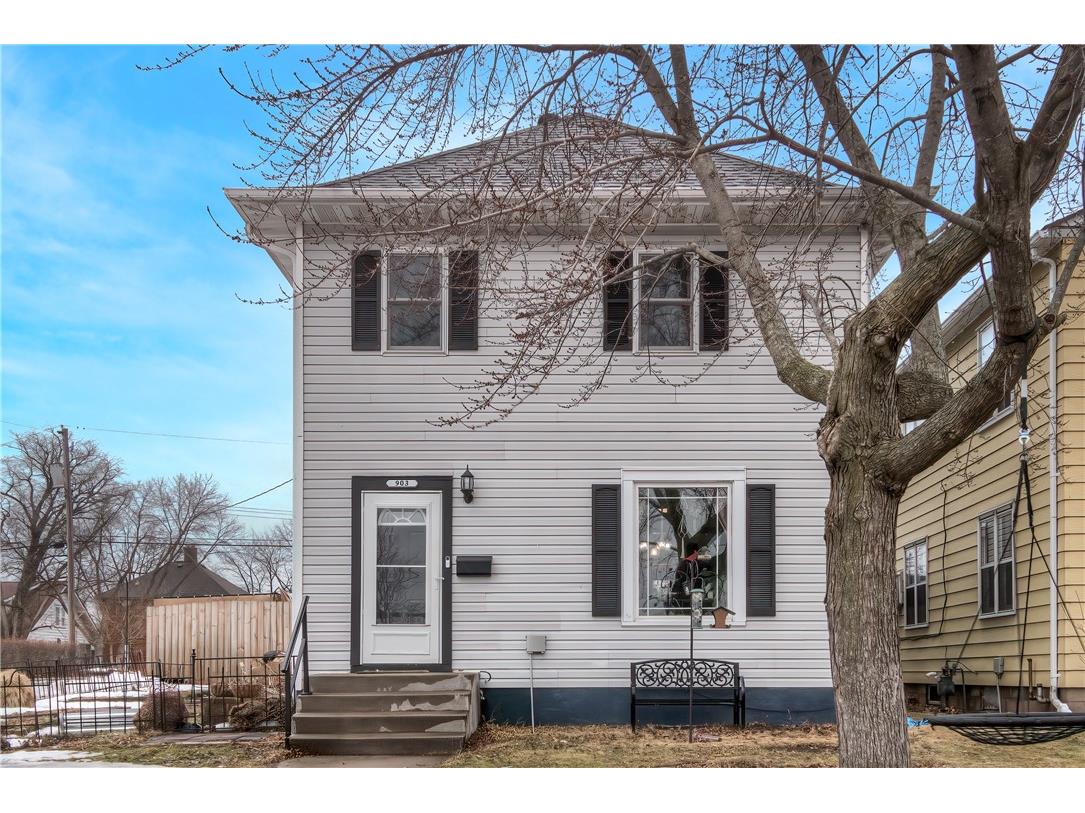 903 Summer Street Eau Claire WI 54701 1598533 image1