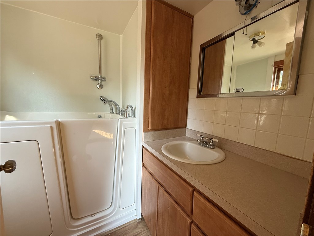 904 Railroad Avenue Boyceville WI 54725 1594602 image16