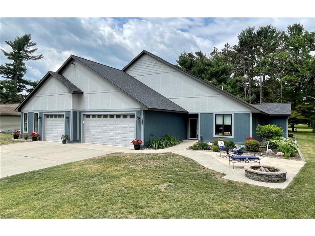 905 Elm Avenue Menomonie WI 54751 1574085 image1