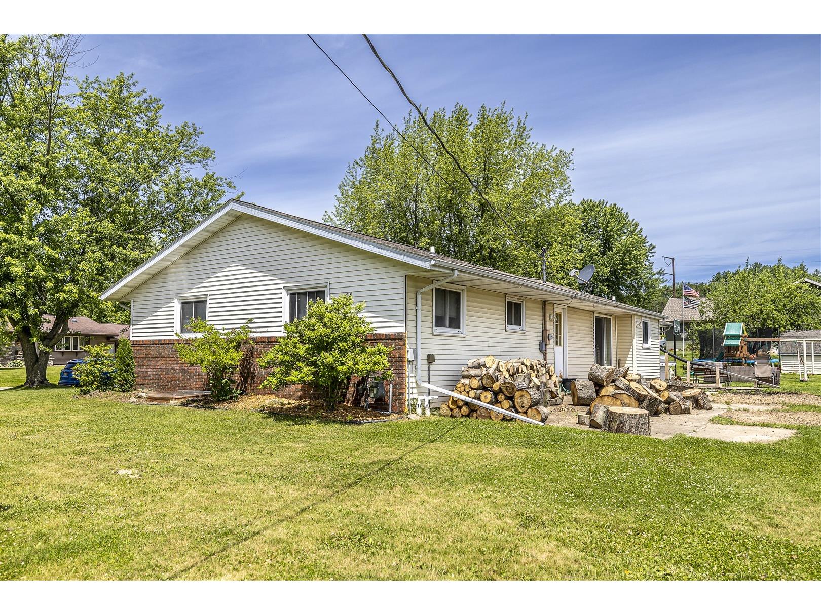 905 Forrest Street Black River Falls WI 54615 1602279 image18