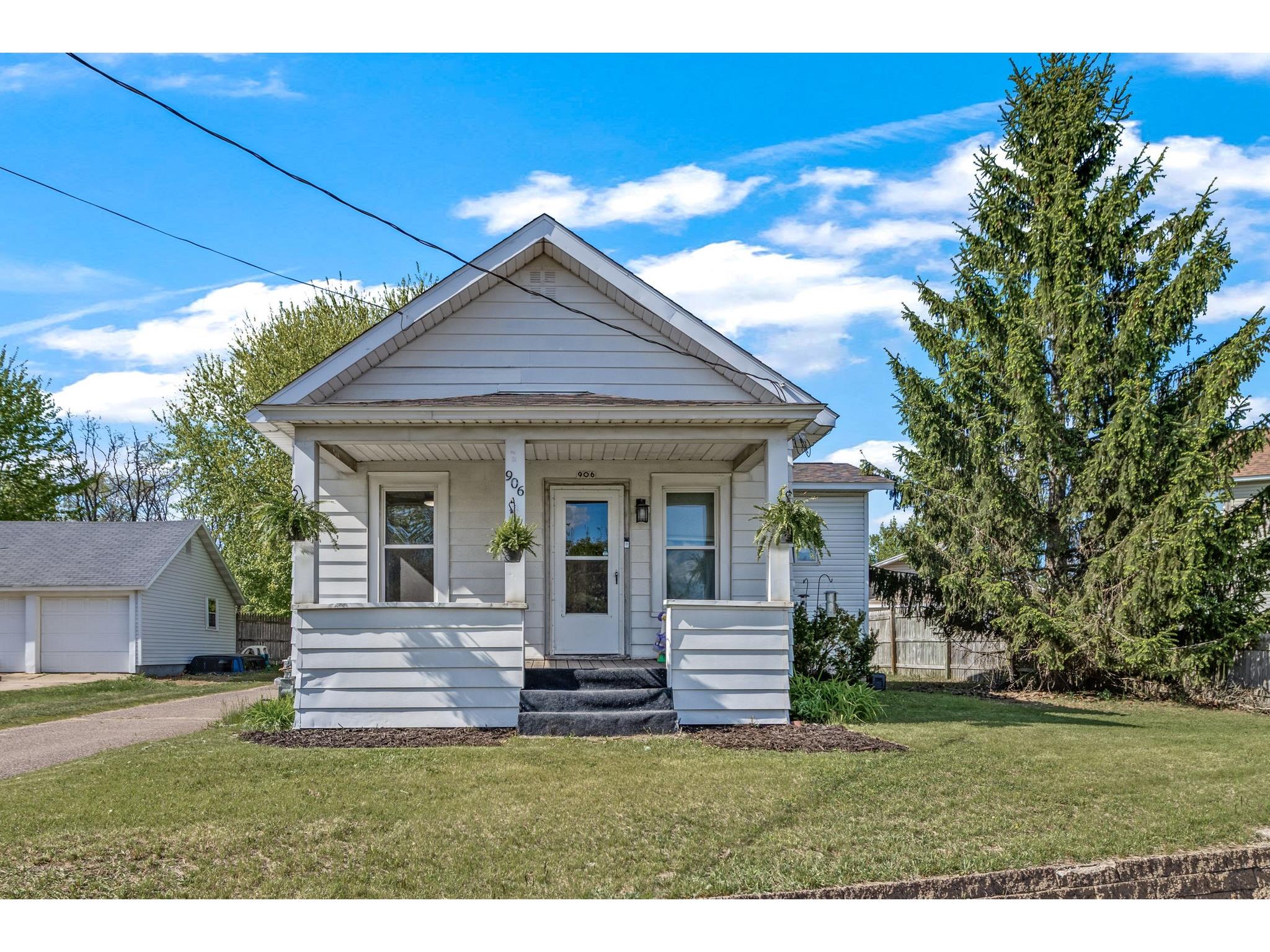 906 Cameron Street Eau Claire WI 54703 1600887 image3