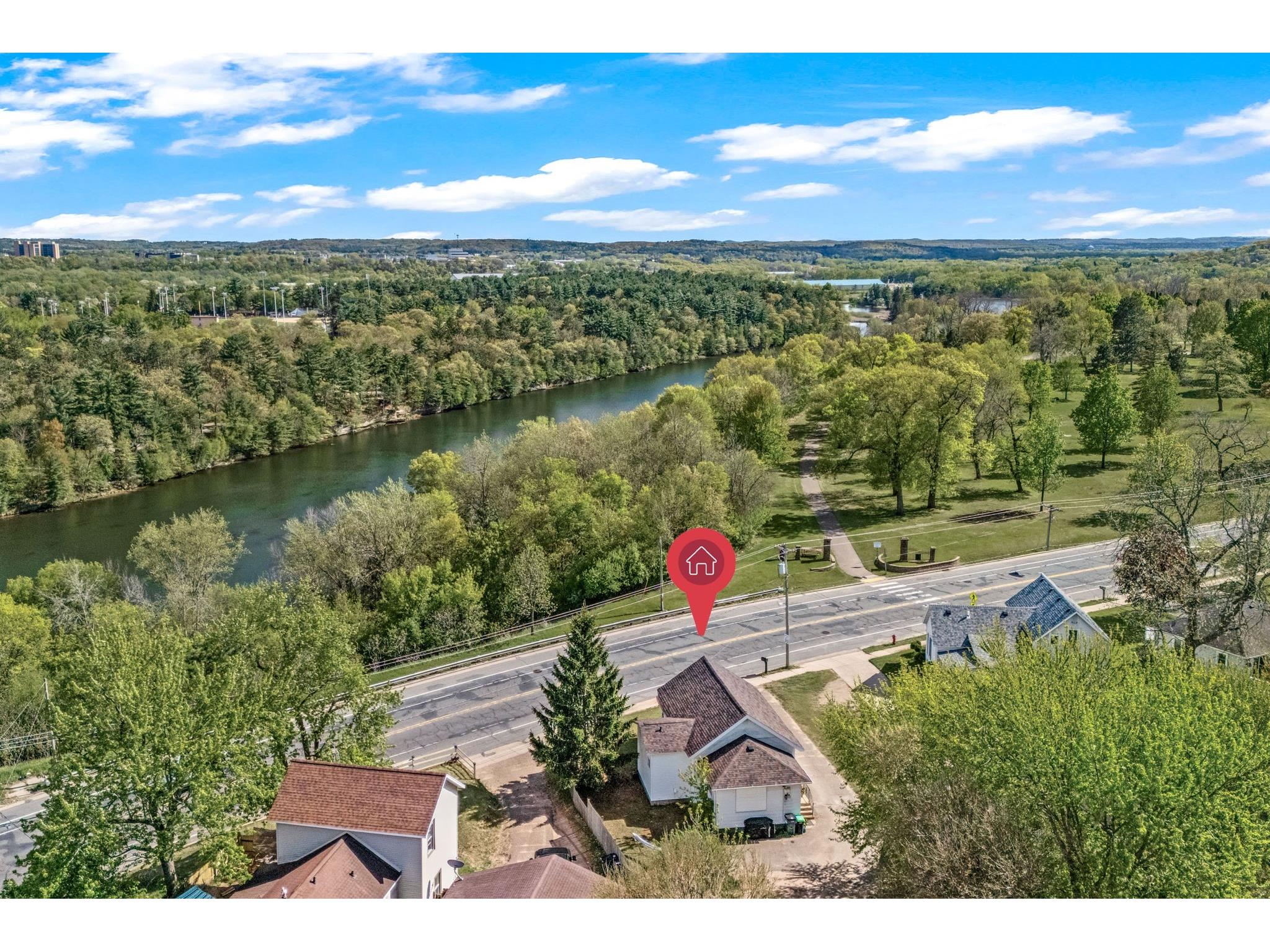 906 Cameron Street Eau Claire WI 54703 1600887 image38