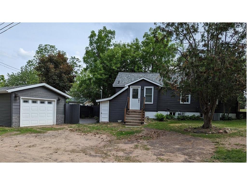 906 Scribner Street Spooner WI 54801 1573894 image1