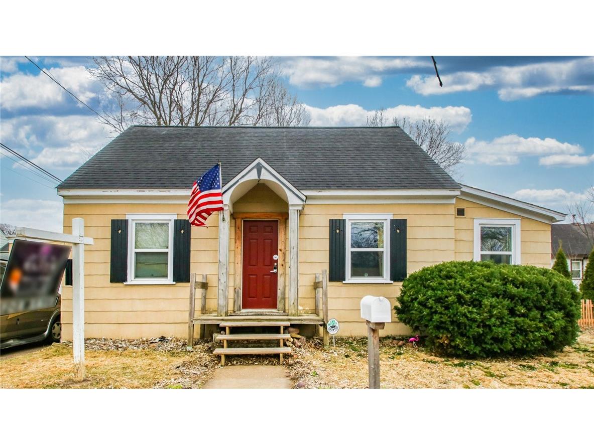 907 Birch Street Eau Claire WI 54703 1590674 image1