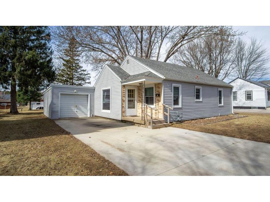 907 Ivy Street Bloomer WI 54724 1589646 image1
